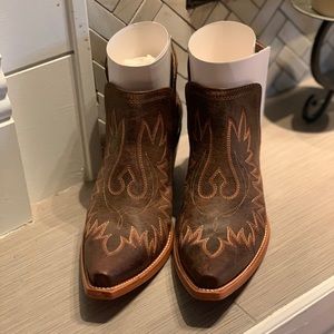 Ariat Dixon Booties